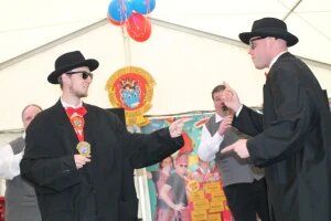 Stimmungsvolle Feier nach dem Zug